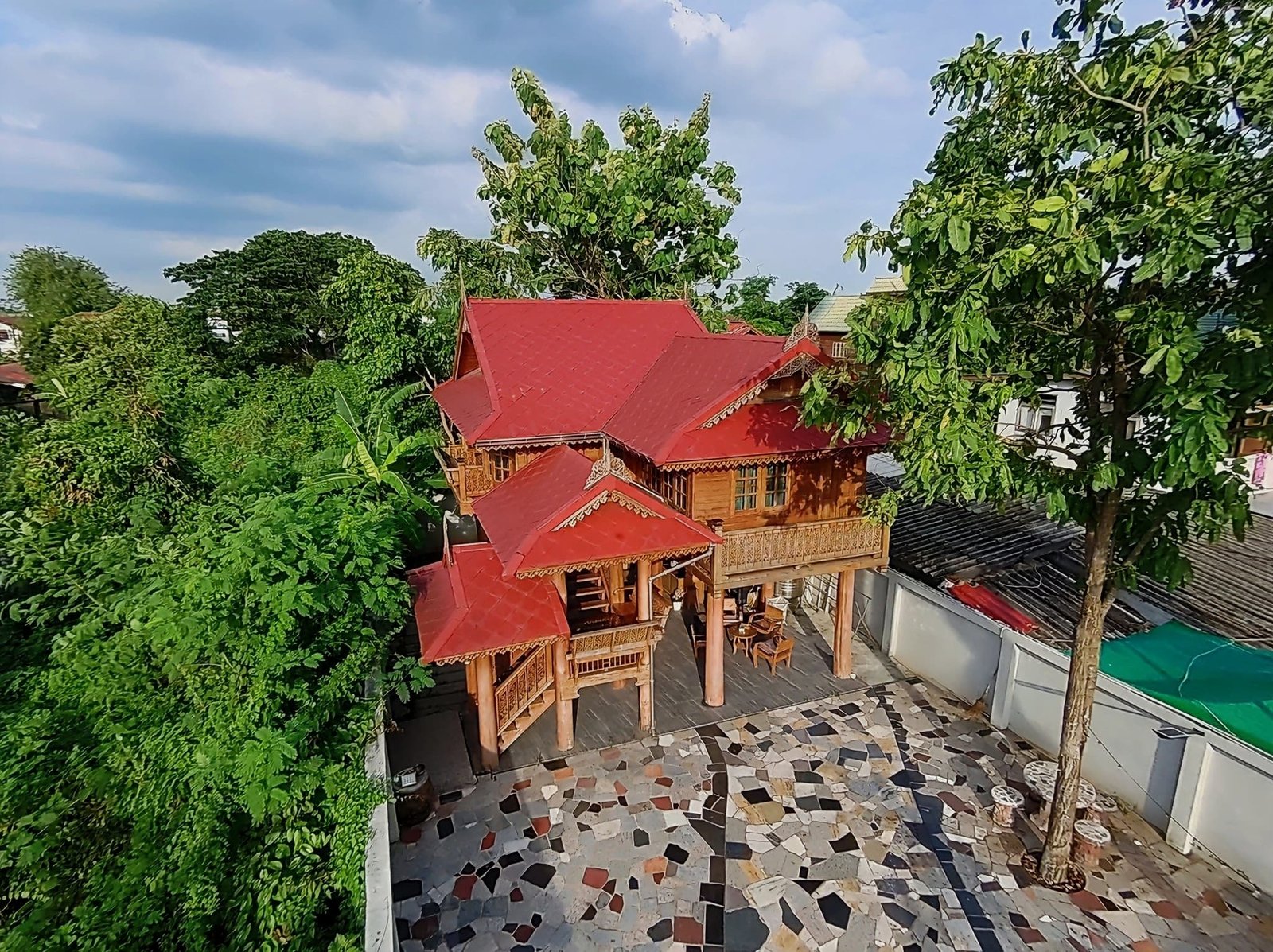 Wooden House Bangkok Exterior (18)
