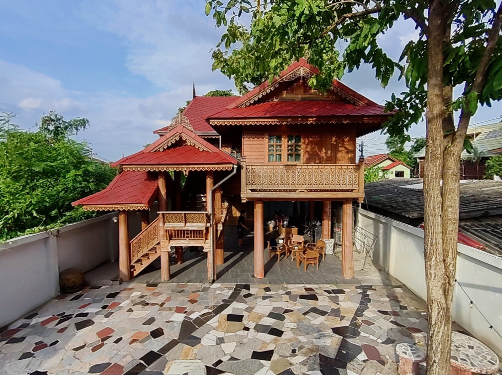 Wooden House Bangkok Exterior (19)